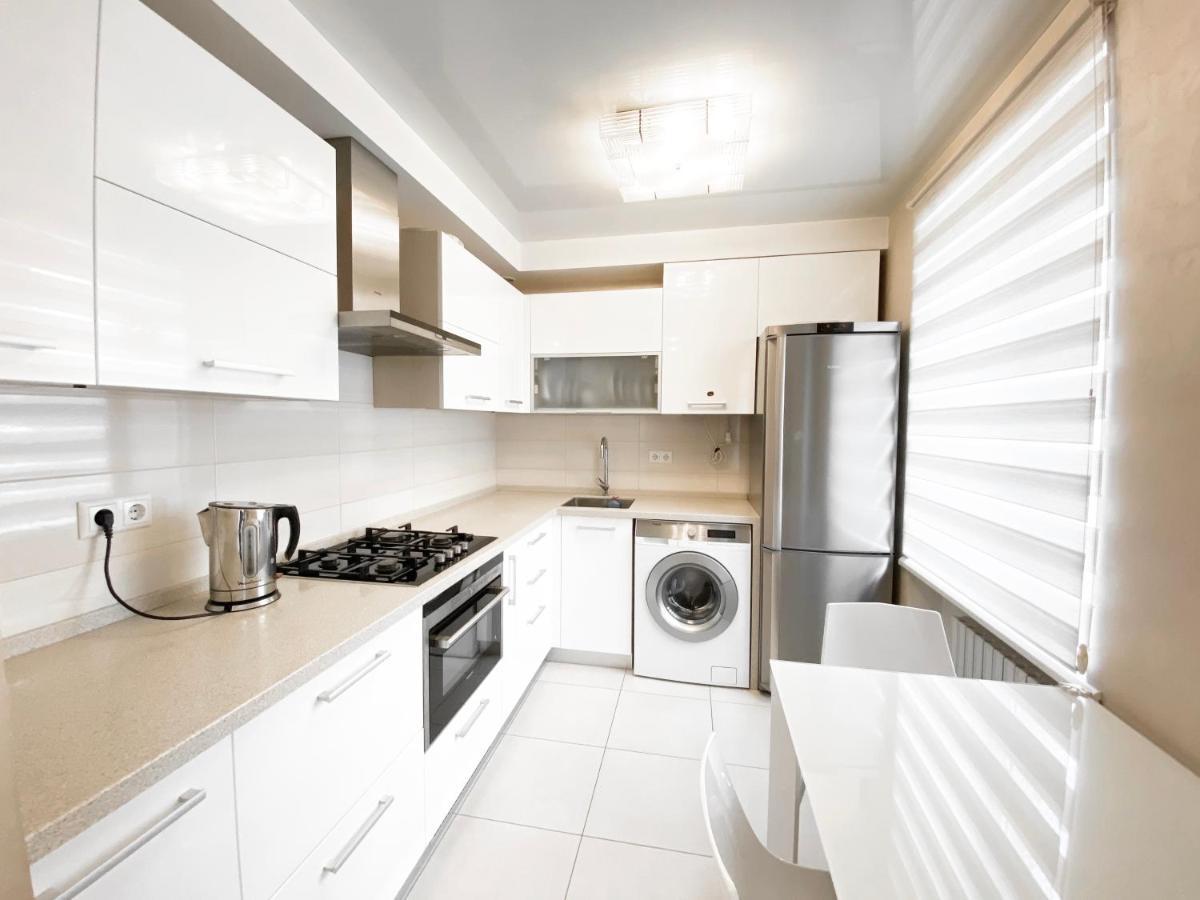 2-Bedroom Apartment Most City Area, Ekaterynoslav Square Dnipro Exterior foto